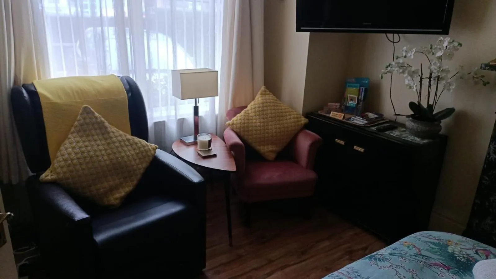 Mount Royal Victorian Apartments Self Catering Belfast