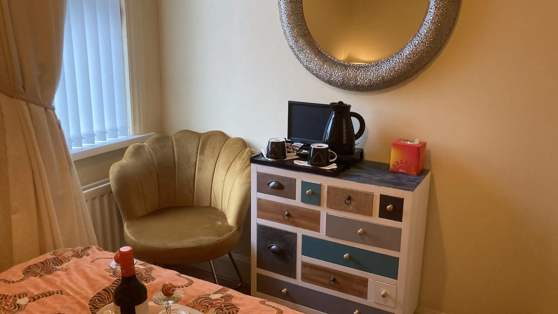 Mount Royal Victorian Apartments Self Catering Belfast United Kingdom