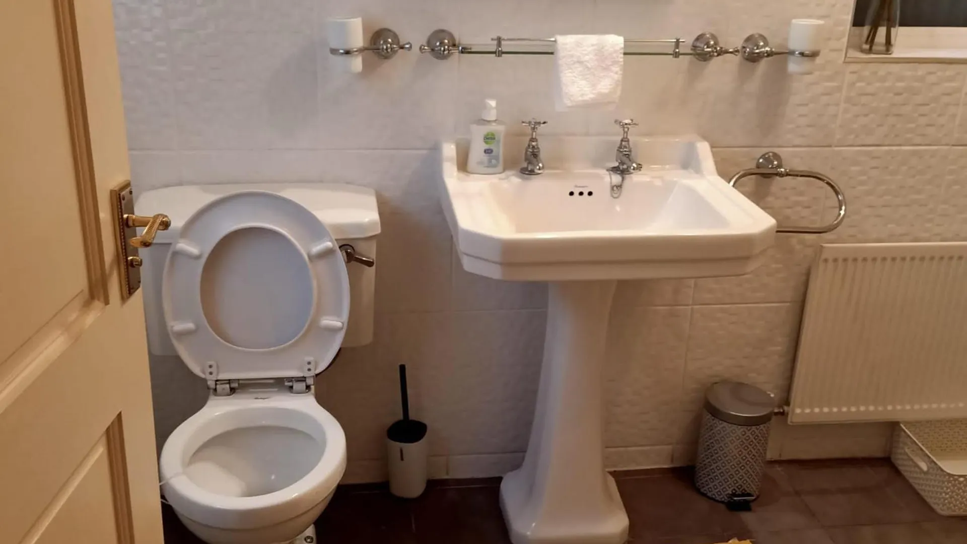 Mount Royal Victorian Apartments Self Catering Belfast United Kingdom