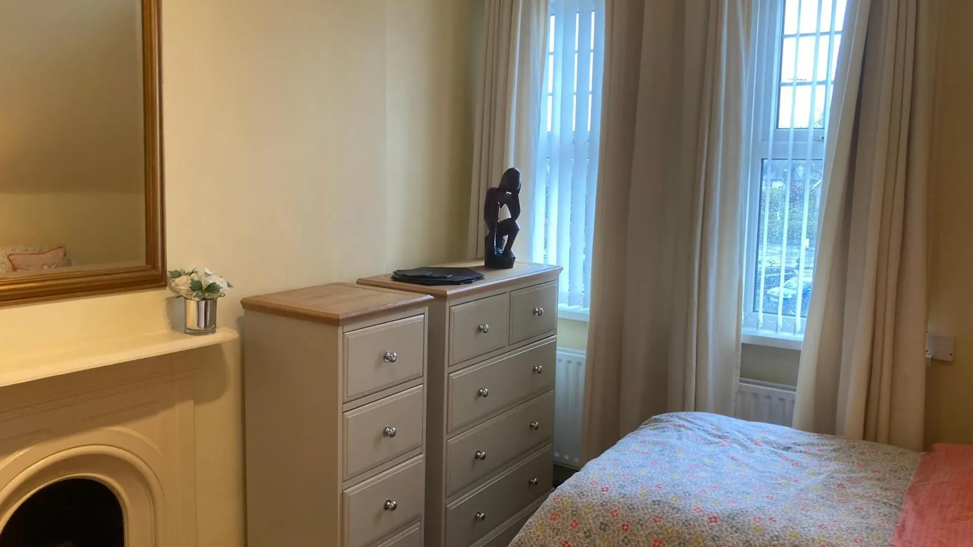 Mount Royal Victorian Apartments Self Catering Belfast