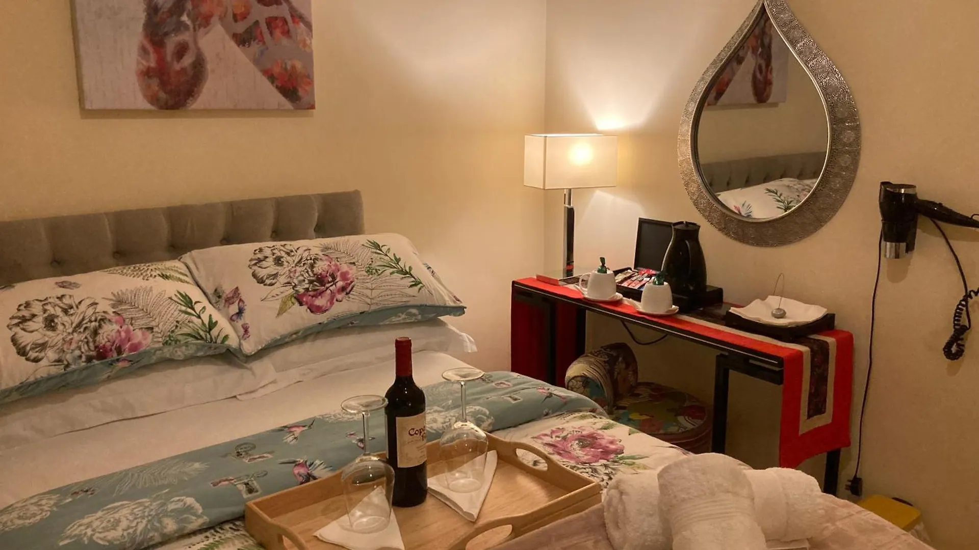 Mount Royal Victorian Apartments Self Catering Belfast United Kingdom